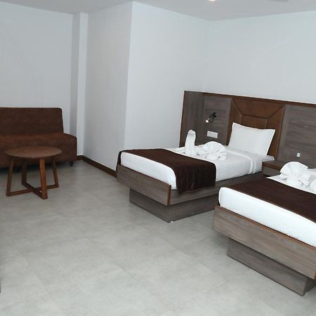 Hotel K79 Džamšédpur Exteriér fotografie