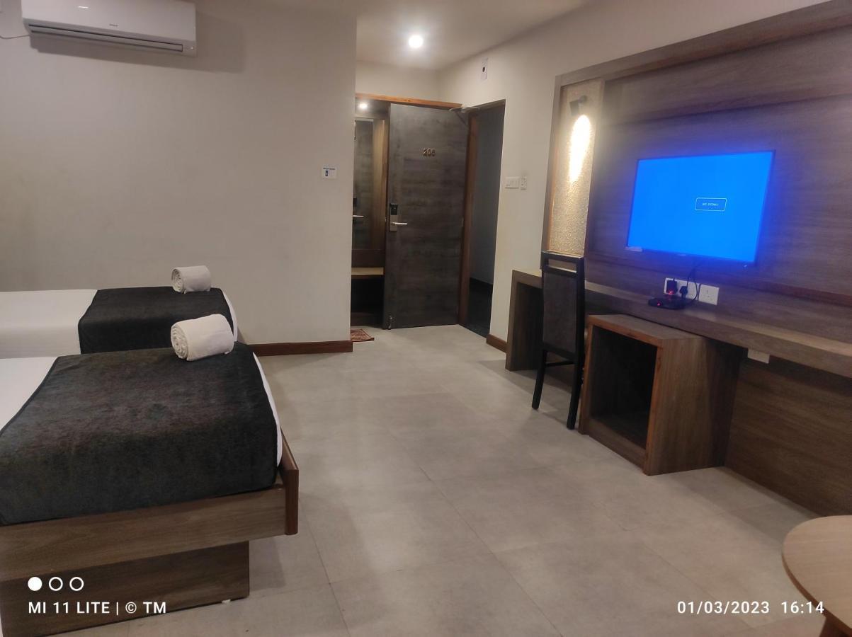 Hotel K79 Džamšédpur Exteriér fotografie