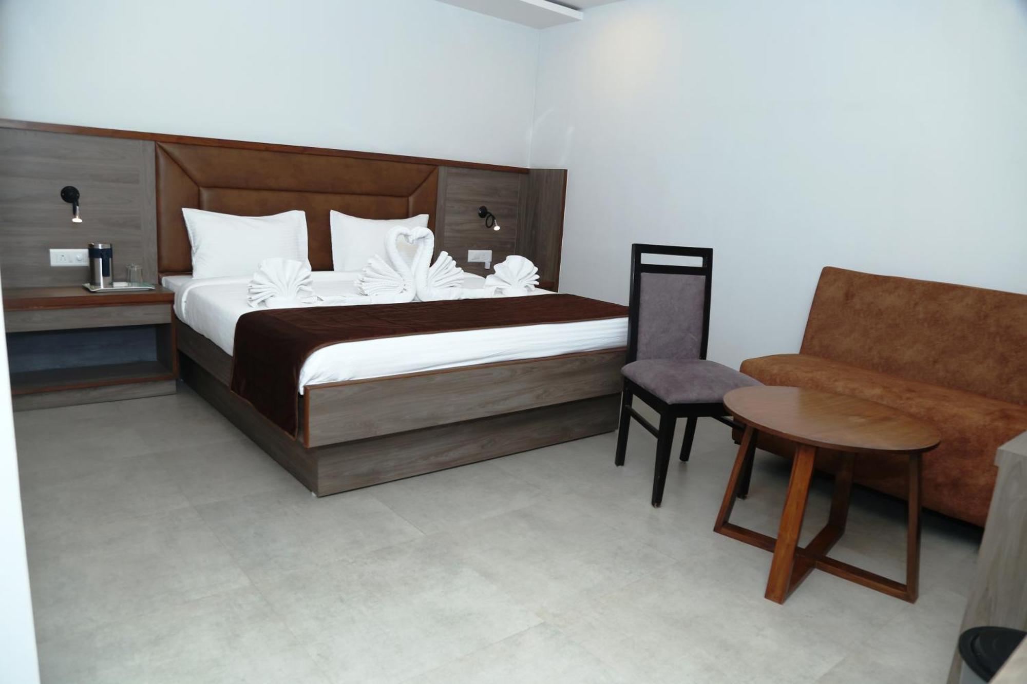 Hotel K79 Džamšédpur Exteriér fotografie
